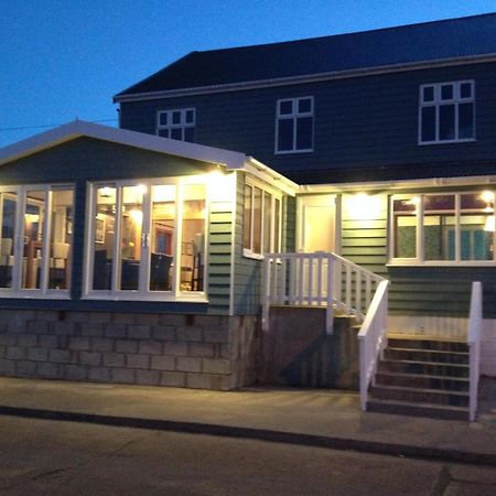 The Waterfront Boutique Hotel Стэнли Экстерьер фото