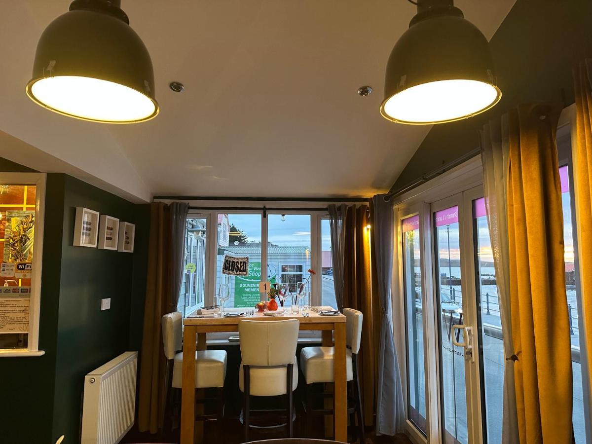 The Waterfront Boutique Hotel Стэнли Экстерьер фото
