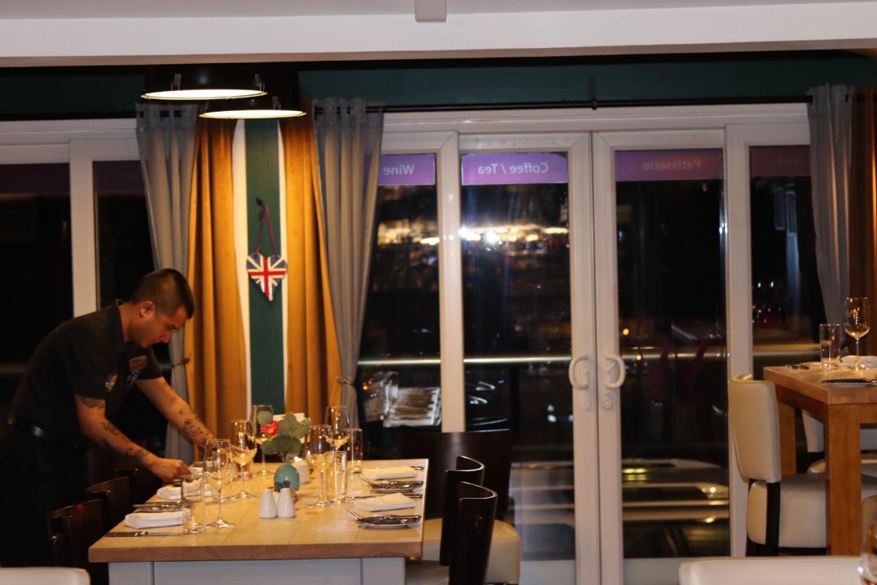 The Waterfront Boutique Hotel Стэнли Экстерьер фото
