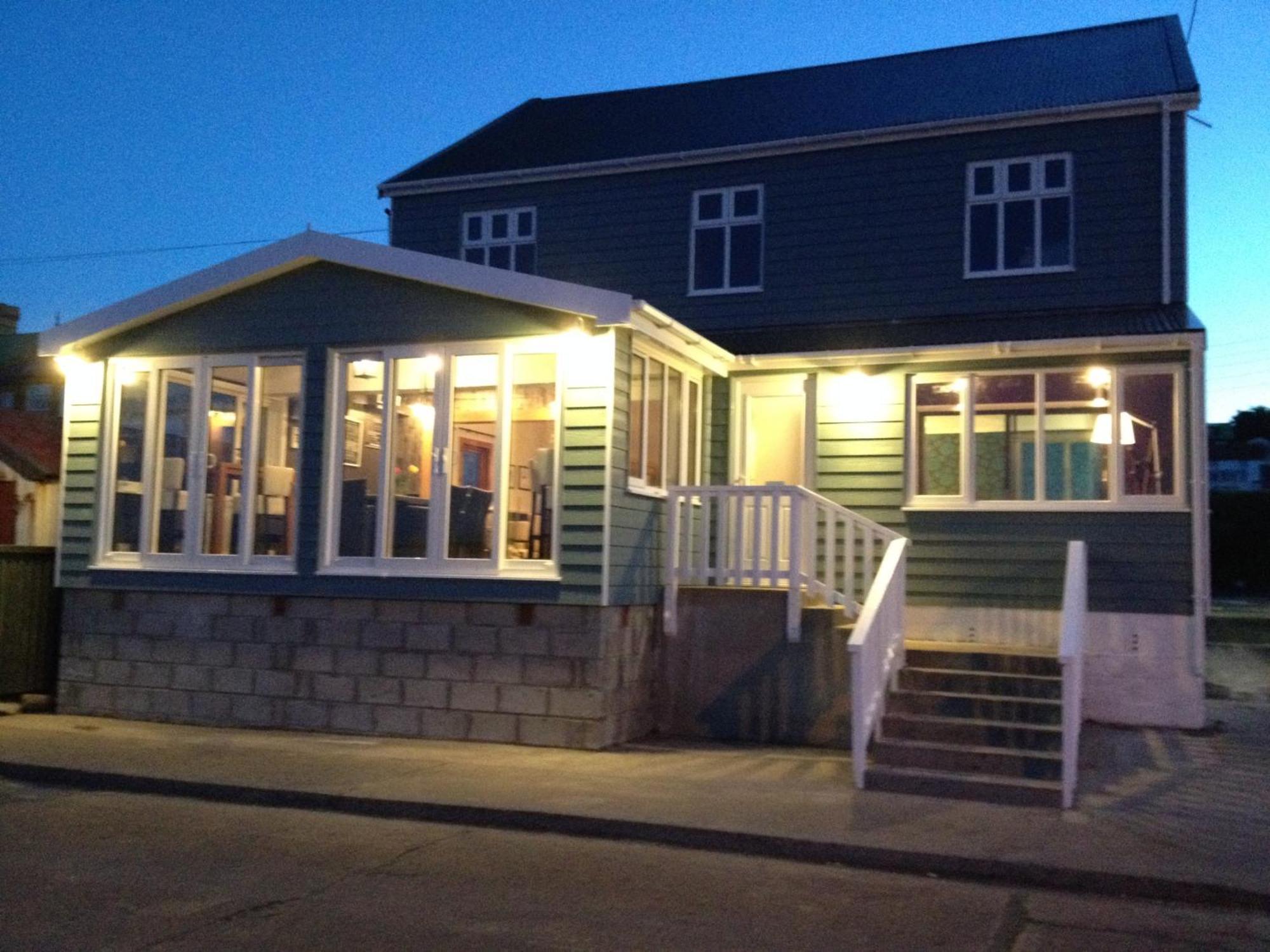 The Waterfront Boutique Hotel Стэнли Экстерьер фото